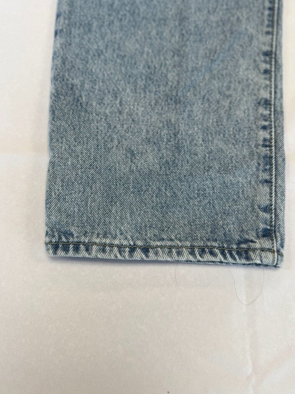 Levis's '94 Baggy Jeans Womens Medium Wash Size 26 - Picture 13 of 16